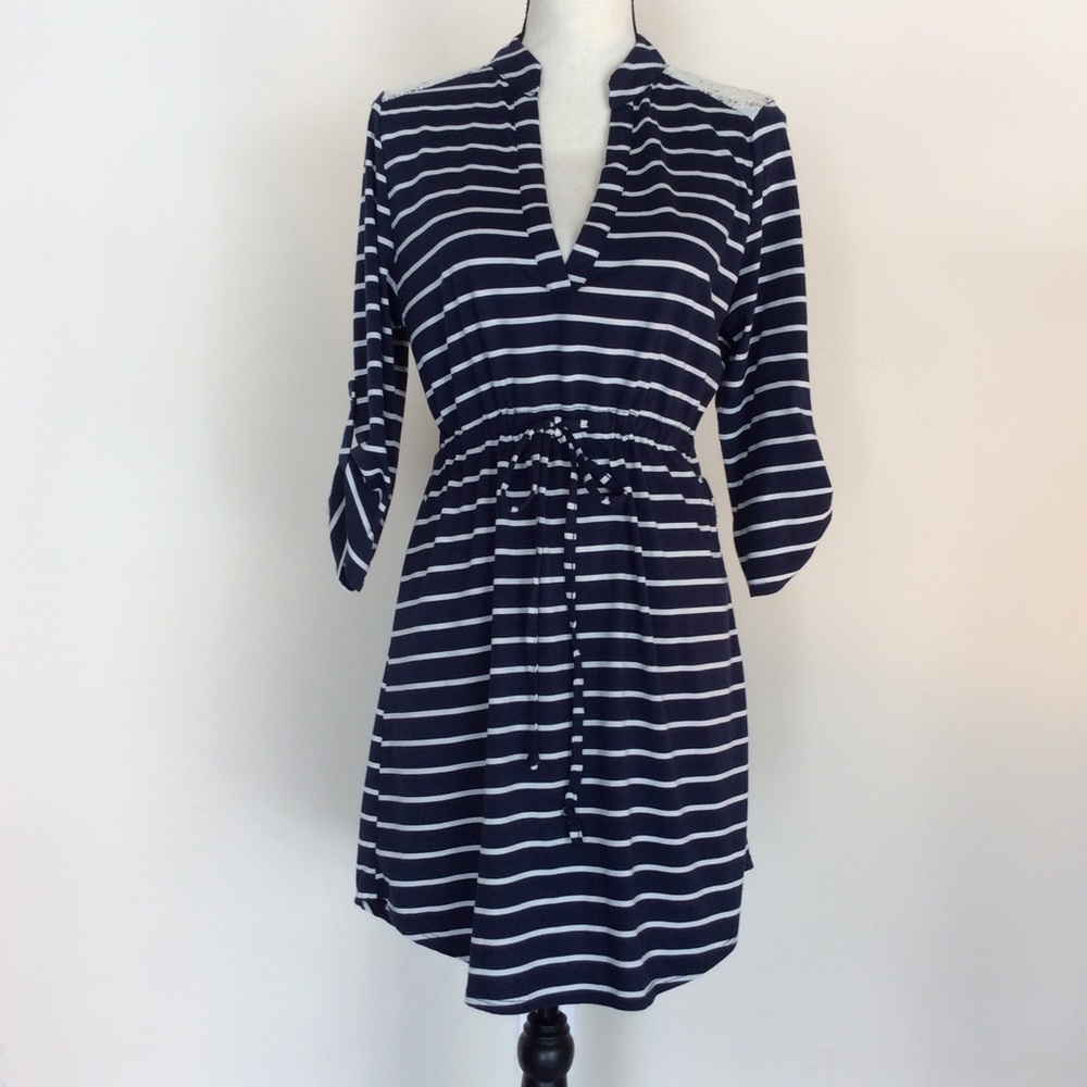 ⭐️Liberty Love shirt Dress⭐️ - Picture 2 of 7